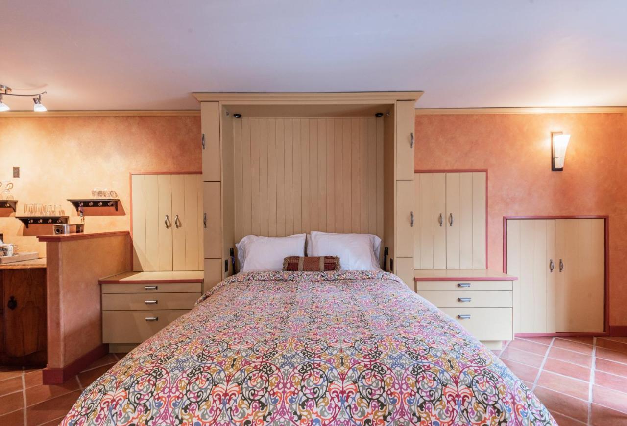 Salt Spring Carriage House B&B Ганг Екстер'єр фото