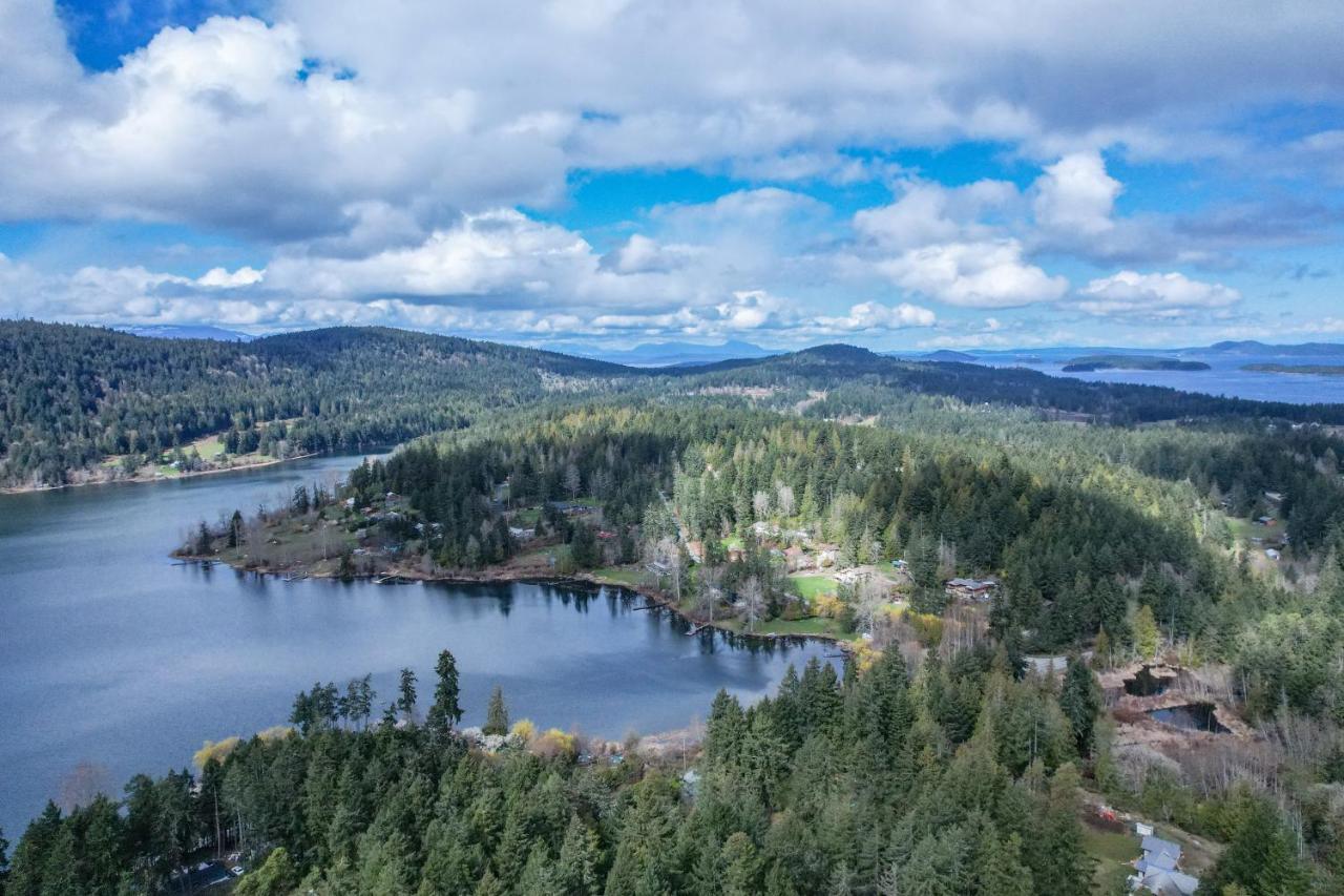 Salt Spring Carriage House B&B Ганг Екстер'єр фото