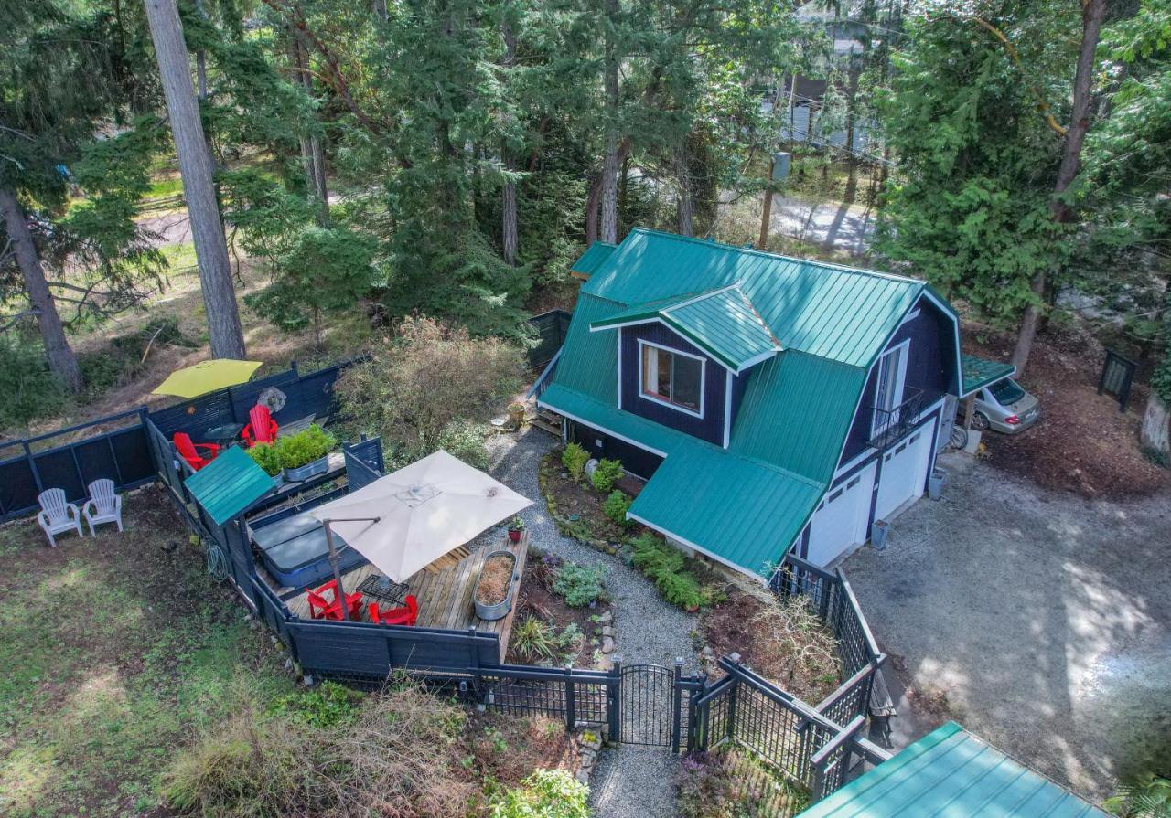 Salt Spring Carriage House B&B Ганг Екстер'єр фото